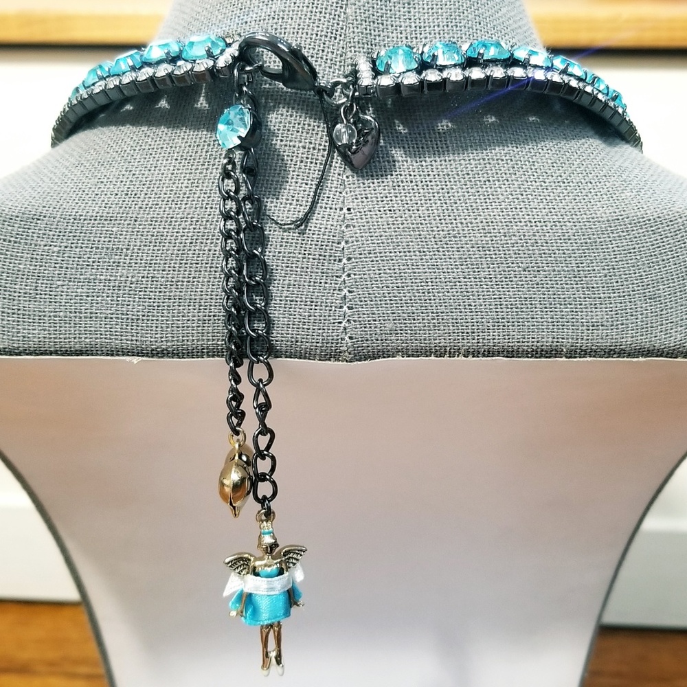 SOLD Betsey Johnson Snow Angel Collar Necklace - Picture 4 of 4
